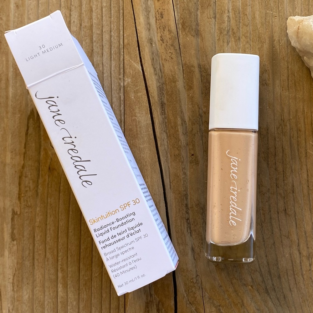 Brand New Jane Iredale Skintuition Foundation